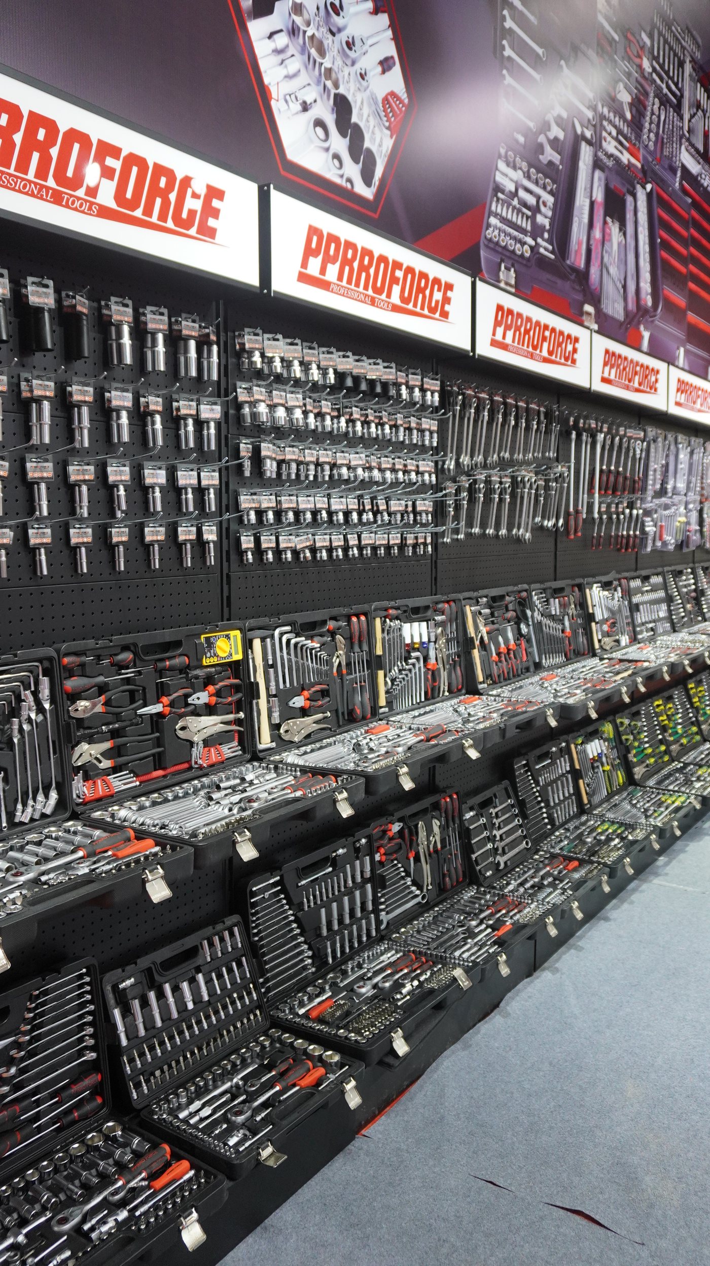 Branded display wall and tool counters in a fitted partner store